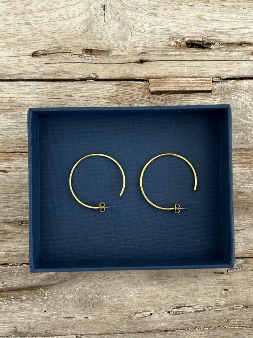 Madewell Hoop Earrings - Picture 2 of 4